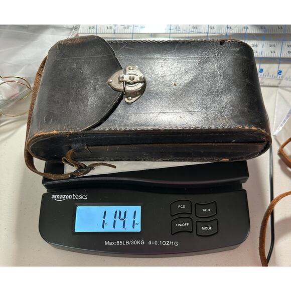 Vintage Folding Bellows Camera with Actus Lens & Leather Case - Picture 10 of 10